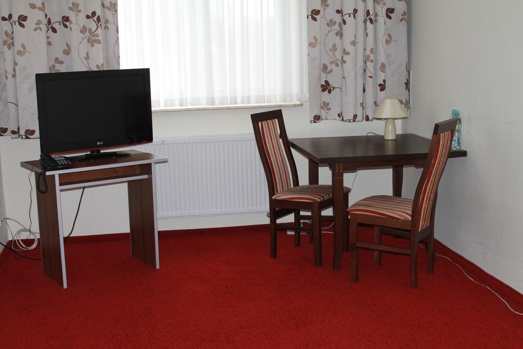 Hotel Kaprys Świdnik Zimmer foto