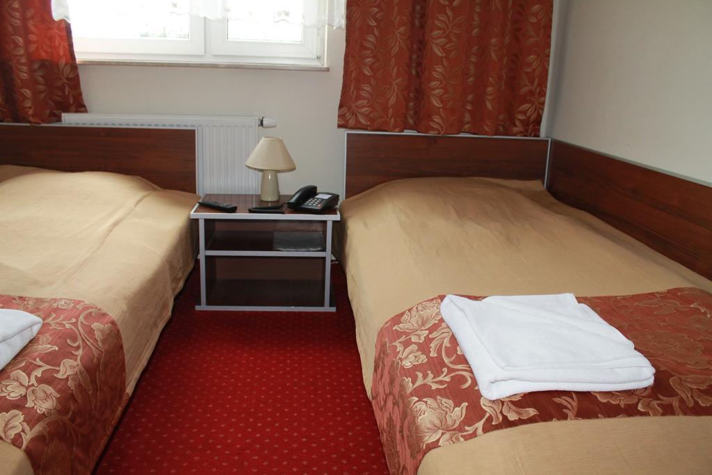 Hotel Kaprys Świdnik Zimmer foto